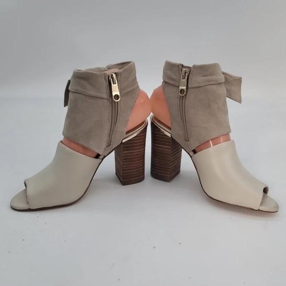 Louise et Cie Lo- Katlin 5.5 M Bone Tan Gray Ankle Suede Leather Women Sandals - Picture 5 of 10